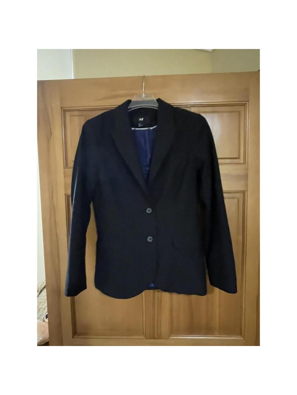 Women's H&M black blazer, button front size 8 jacket